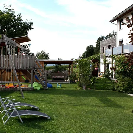 Apartment Modern Near Forest In