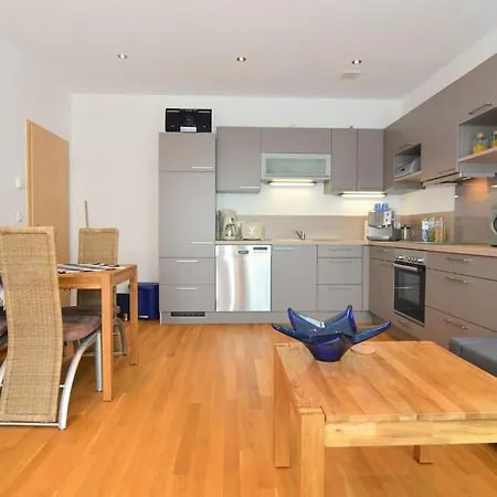 Apartment Modern Near Forest In